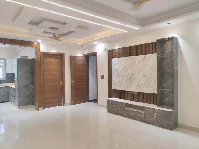 4 BHK Independent Builder Floor in Green Field Colony for resale Faridabad. The reference number is 20666716