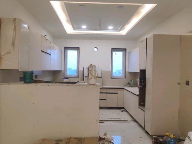 4 BHK Independent Builder Floor in Green Field Colony for resale Faridabad. The reference number is 20745724