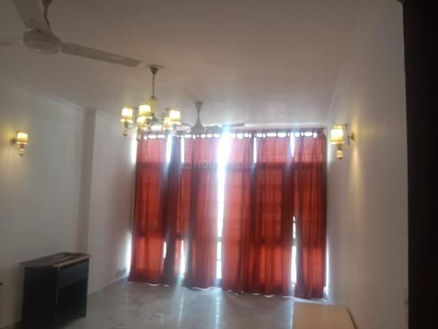 3 BHK Independent Builder Floor in Green Park Extension for rent New Delhi. The reference number is 20585739