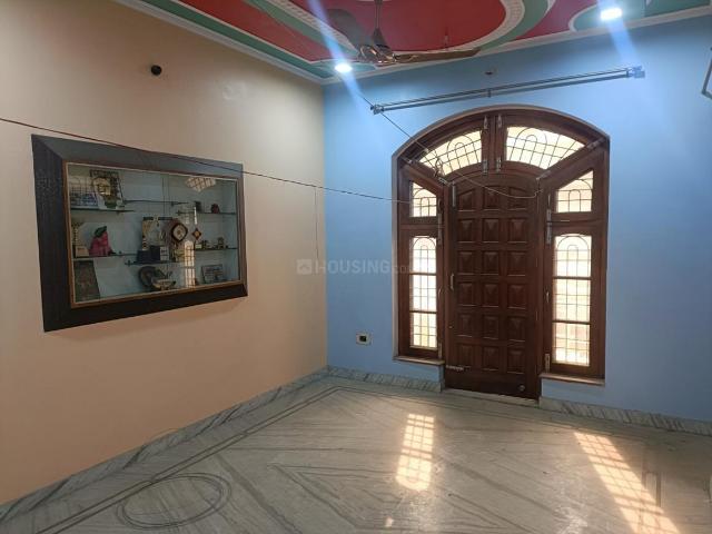 3 BHK Independent Builder Floor in Green Park for rent Bareilly. The reference number is 18075210