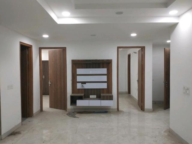3 BHK Independent Builder Floor in Hari Nagar for resale New Delhi. The reference number is 19010194
