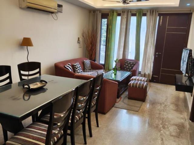 3 BHK Independent Builder Floor in Hauz Khas for rent New Delhi. The reference number is 20330717