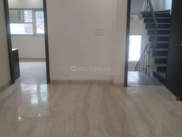 3 BHK Independent Builder Floor in Hauz Khas for resale South Delhi. The reference number is 17477646