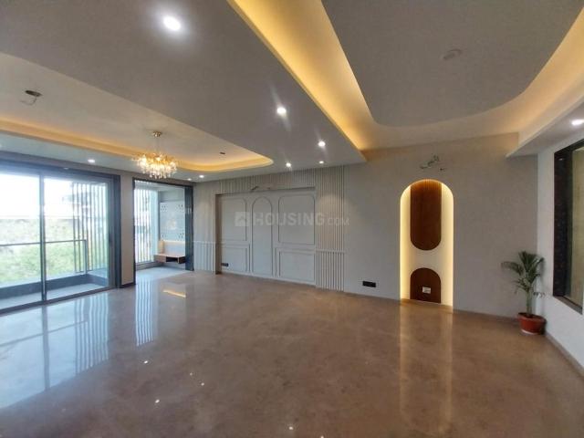 3 BHK Independent Builder Floor in Hauz Khas for resale South Delhi. The reference number is 17580439