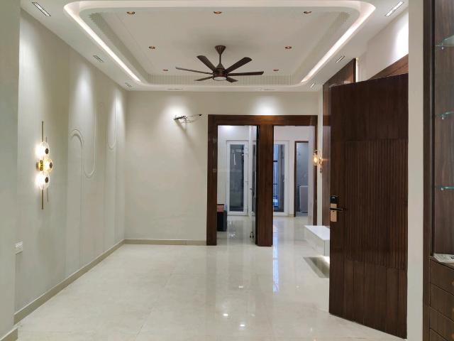 3 BHK Independent Builder Floor in Indirapuram for resale Ghaziabad. The reference number is 19023267