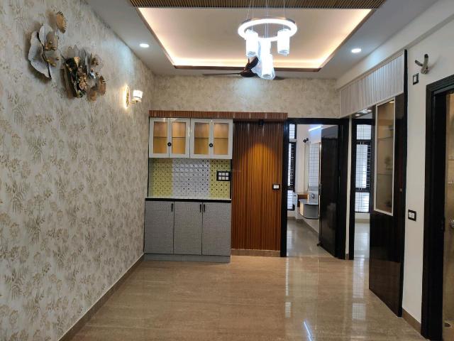 3 BHK Independent Builder Floor in Indirapuram for resale Ghaziabad. The reference number is 19801137