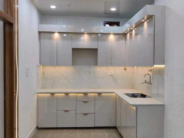 3 BHK Independent Builder Floor in Indirapuram for resale Ghaziabad. The reference number is 11044187