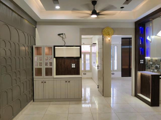 3 BHK Independent Builder Floor in Indirapuram for resale Ghaziabad. The reference number is 20309205