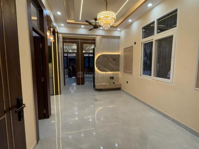 3 BHK Independent Builder Floor in Indirapuram for resale Ghaziabad. The reference number is 20313517