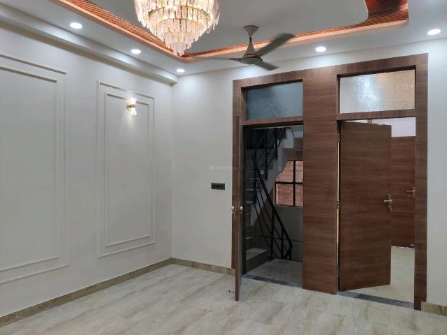 3 BHK Independent Builder Floor in Indirapuram for resale Ghaziabad. The reference number is 20435196