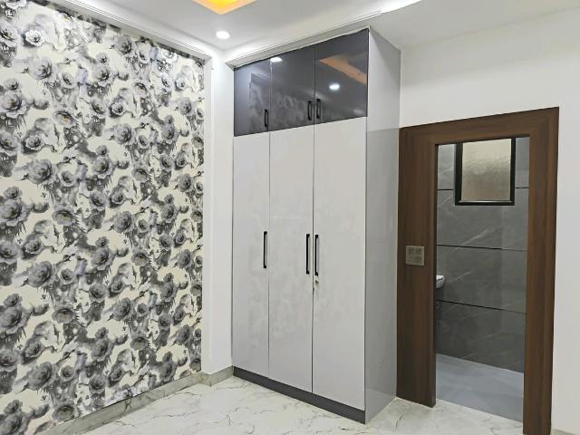 3 BHK Independent Builder Floor in Indirapuram for resale Ghaziabad. The reference number is 20604081