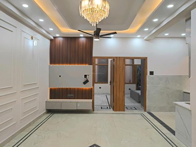 3 BHK Independent Builder Floor in Indirapuram for resale Ghaziabad. The reference number is 20642636