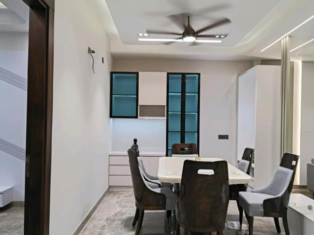 5 BHK Independent Builder Floor in Indirapuram for resale Ghaziabad. The reference number is 20651914