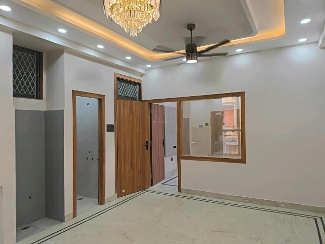 3 BHK Independent Builder Floor in Indirapuram for resale Ghaziabad. The reference number is 20674750