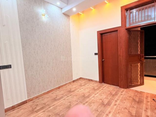 3 BHK Independent Builder Floor in Indirapuram for resale Ghaziabad. The reference number is 20710396