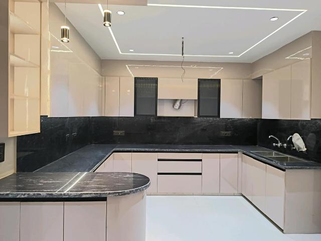 3 BHK Independent Builder Floor in Vaishali for resale Ghaziabad. The reference number is 20732828