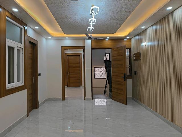 3 BHK Independent Builder Floor in Indirapuram for resale Ghaziabad. The reference number is 20894401