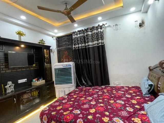 3 BHK Independent Builder Floor in Jamia Nagar for resale South Delhi. The reference number is 17370661
