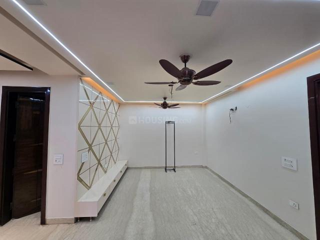 3 BHK Independent Builder Floor in Janakpuri for resale New Delhi. The reference number is 19014760