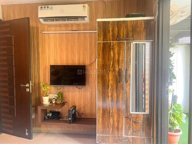3 BHK Independent Builder Floor in Janakpuri for resale New Delhi. The reference number is 19633323