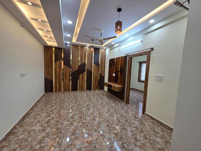 3 BHK Independent Builder Floor in JP Nagar for rent Bengaluru. The reference number is 18549176