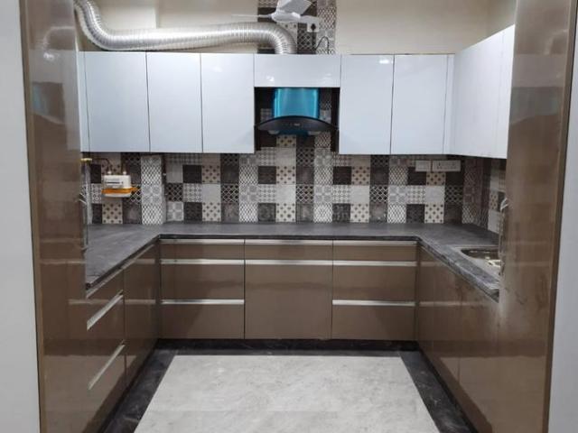 3 BHK Independent Builder Floor in Kalkaji for resale New Delhi. The reference number is 19992703