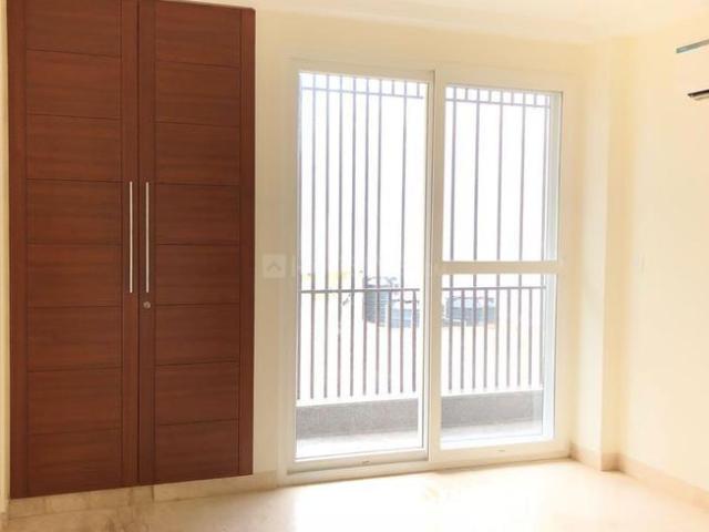 3 BHK Independent Builder Floor in Kalkaji for resale New Delhi. The reference number is 20392706