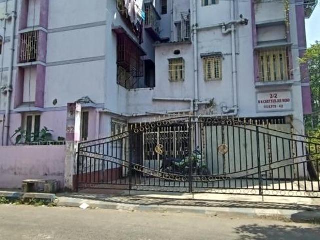 3 BHK Independent Builder Floor in Kasba for resale Kolkata. The reference number is 8665840