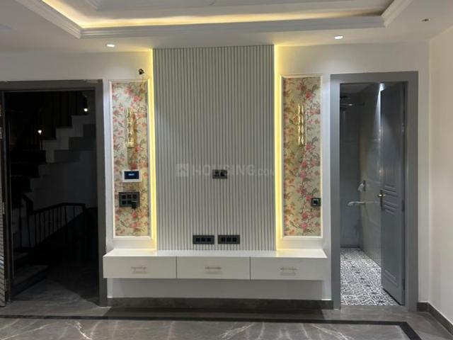 3 BHK Independent Builder Floor in Karkardooma for resale New Delhi. The reference number is 20792978
