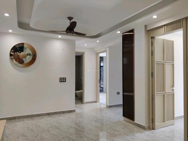 3 BHK Independent Builder Floor in Kaushambi for resale Ghaziabad. The reference number is 19022885