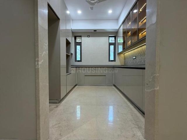 3 BHK Independent Builder Floor in Kirti Nagar for resale New Delhi. The reference number is 20779356