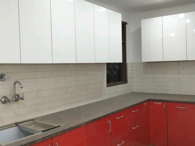 3 BHK Independent Builder Floor in Krishna Nagar for resale New Delhi. The reference number is 11642379