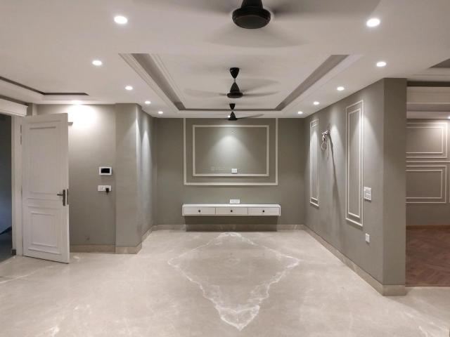 3 BHK Independent Builder Floor in Krishna Nagar for resale New Delhi. The reference number is 18216488