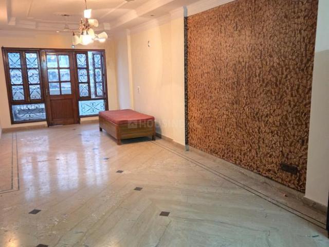 3 BHK Independent Builder Floor in Lajpat Nagar for rent New Delhi. The reference number is 18825525