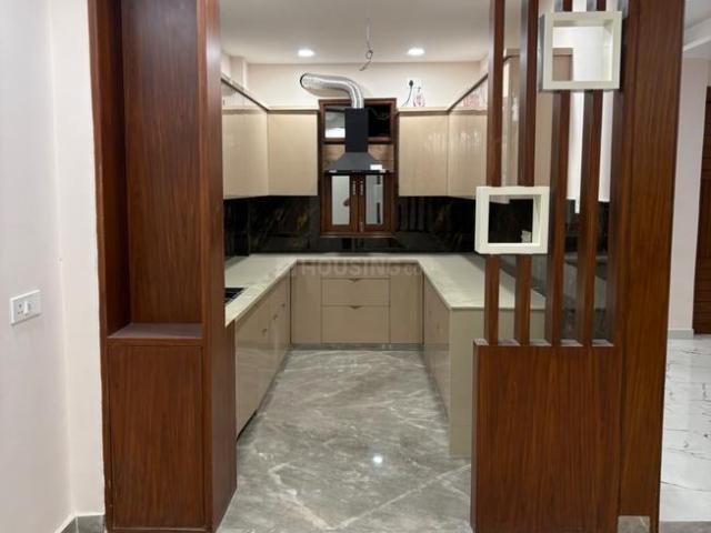 3 BHK Independent Builder Floor in Laxmi Nagar for resale New Delhi. The reference number is 20432663