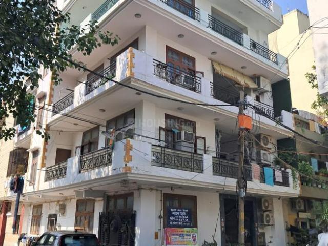 3 BHK Independent Builder Floor in Punjabi Bagh for resale New Delhi. The reference number is 16178613