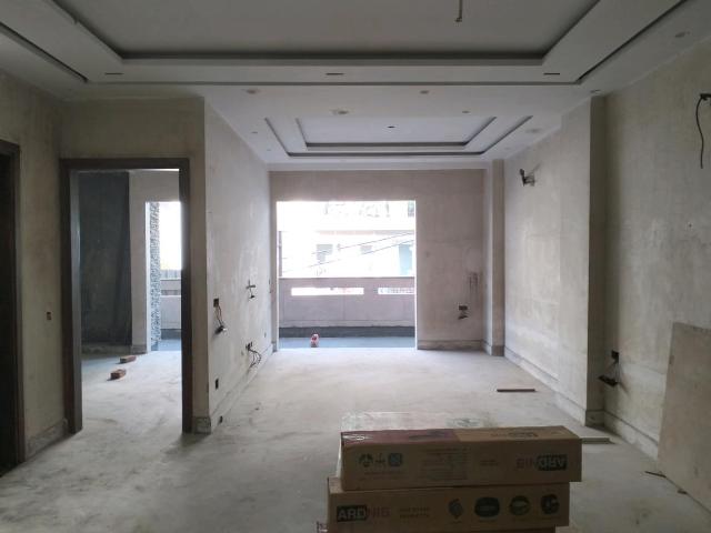 3 BHK Independent Builder Floor in Punjabi Bagh for resale New Delhi. The reference number is 18843419