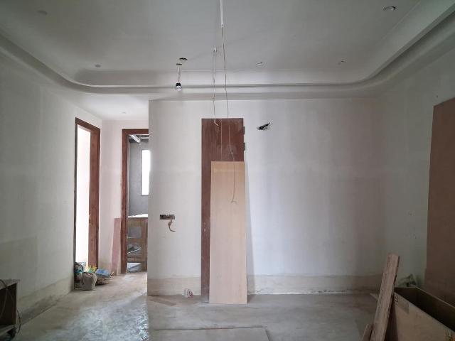 3 BHK Independent Builder Floor in Punjabi Bagh for resale New Delhi. The reference number is 20383901