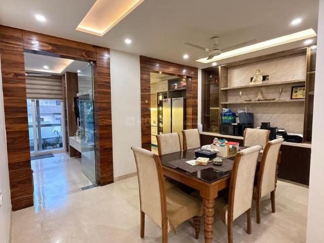 3 BHK Independent Builder Floor in Punjabi Bagh for resale New Delhi. The reference number is 20561743