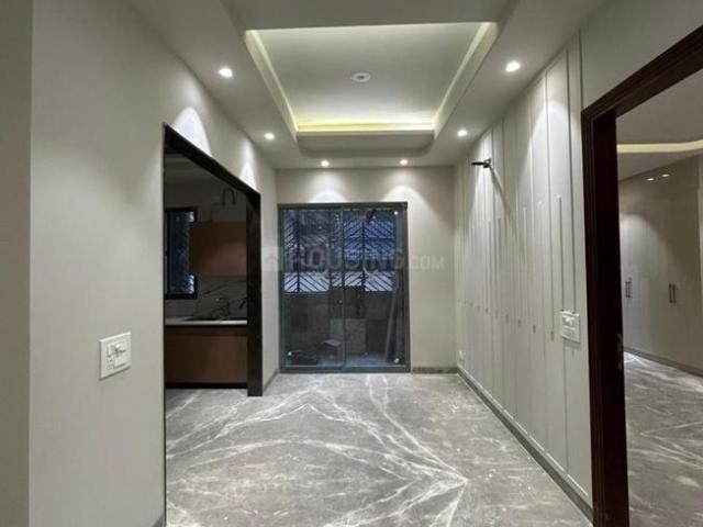 3 BHK Independent Builder Floor in Punjabi Bagh for resale New Delhi. The reference number is 20641144