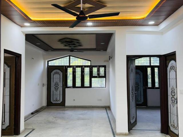 3 BHK Independent Builder Floor in Palam Vihar for rent Gurgaon. The reference number is 20728371