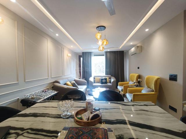 3 BHK Independent Builder Floor in Panchsheel Enclave for rent New Delhi. The reference number is 19772592