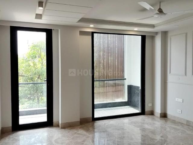 3 BHK Independent Builder Floor in Panchsheel Enclave for resale New Delhi. The reference number is 19352420