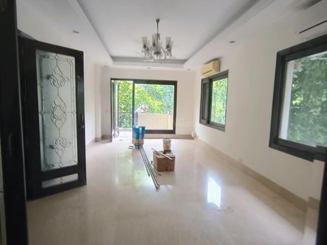 3 BHK Independent Builder Floor in Panchsheel Park for resale New Delhi. The reference number is 20626512