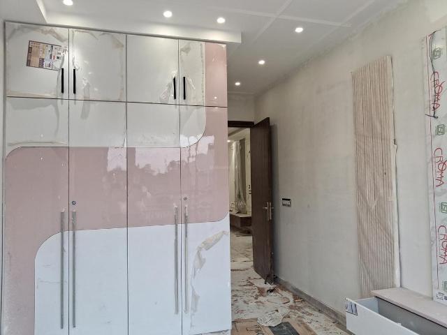 3 BHK Independent Builder Floor in Paschim Vihar for rent New Delhi. The reference number is 19375435