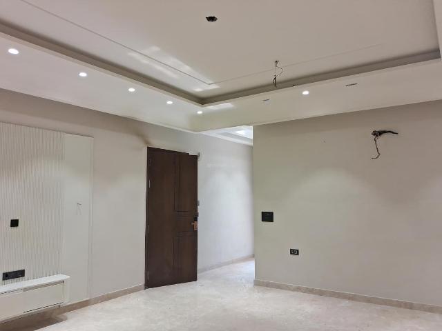 3 BHK Independent Builder Floor in Paschim Vihar for rent New Delhi. The reference number is 20248904