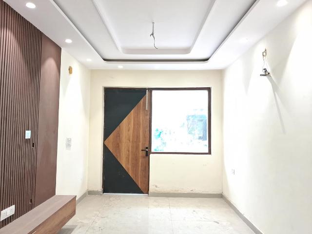 3 BHK Independent Builder Floor in Paschim Vihar for rent New Delhi. The reference number is 20399116