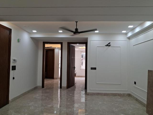 3 BHK Independent Builder Floor in Paschim Vihar for rent New Delhi. The reference number is 20735823