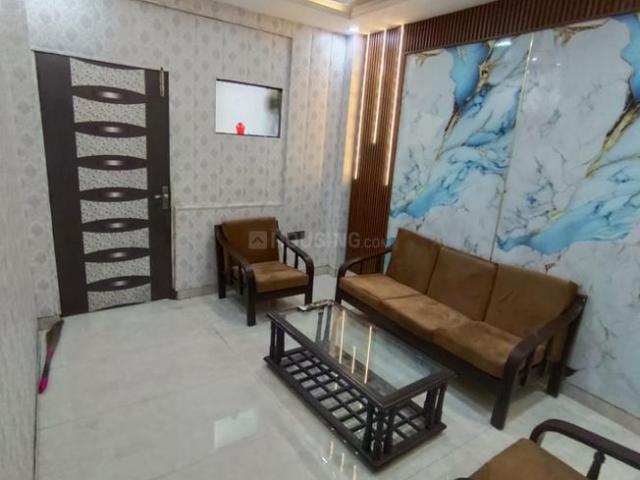 3 BHK Independent Builder Floor in Paschim Vihar for rent New Delhi. The reference number is 20929901