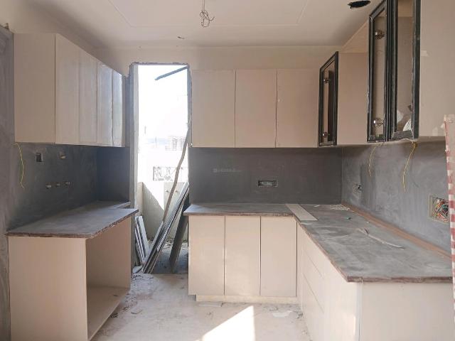 3 BHK Independent Builder Floor in Paschim Vihar for resale New Delhi. The reference number is 17897527